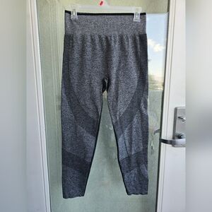 PINK Victoria's Secret Charcoal and Black Leggings